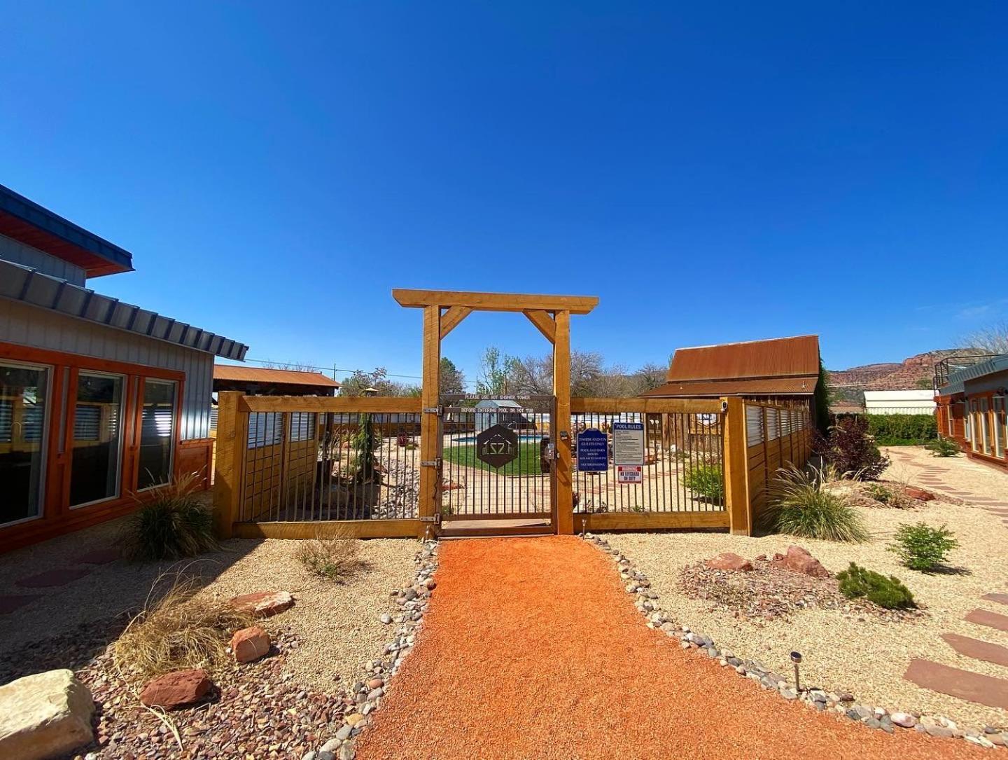 Timber & Tin F 2Bed 2Bath W Pool & Rooftop Deck Kanab Exterior photo
